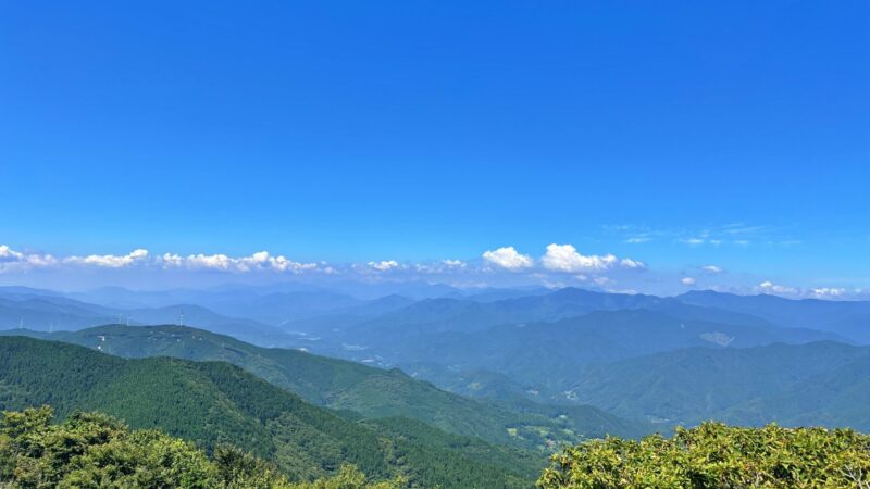 梶ヶ森の山頂にペットと一緒に涼みに行ってみました