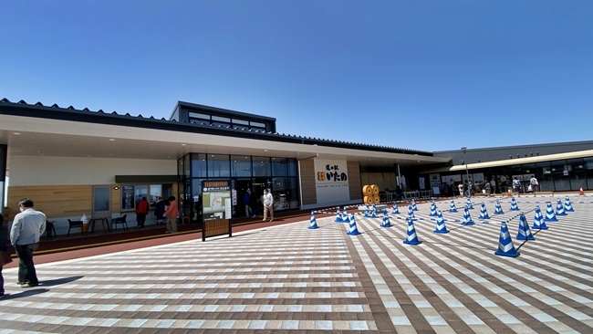 新しい道の駅に立ち寄りました♪ 道の駅いたの 四国88番目の道の駅です。 ドッグランもあるよ♪